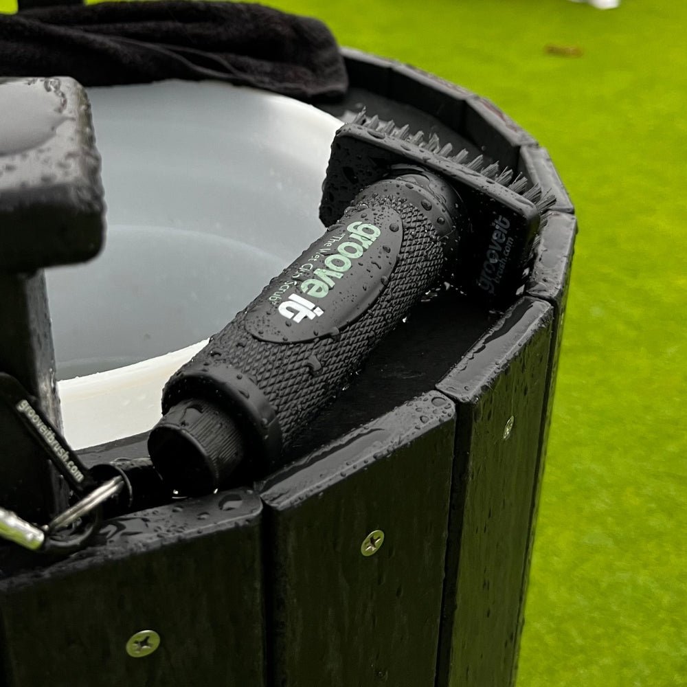 Grooveit Golf Club Cleaning Brush – "The Wet Club Scrub"