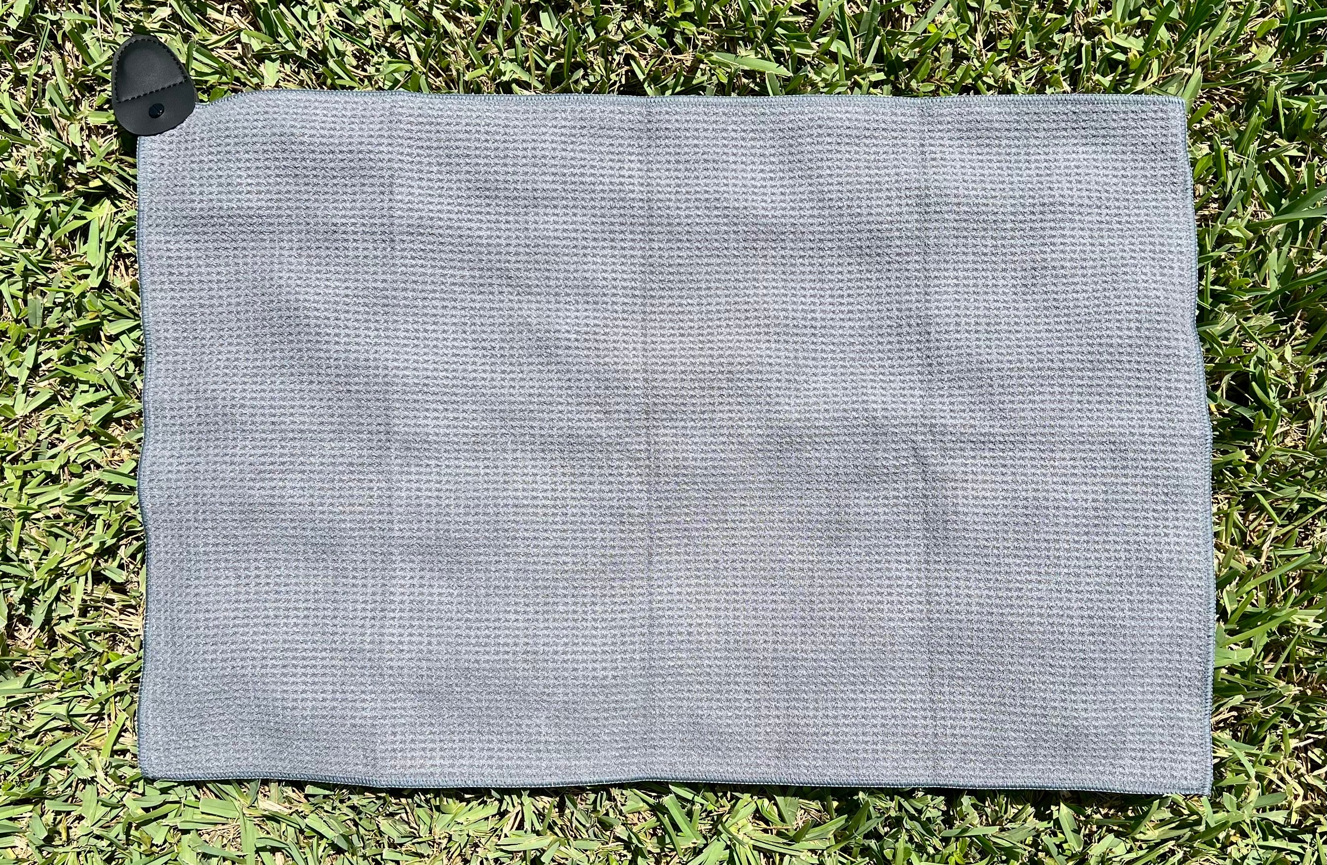 Premium 16" x 24" Magnetisches Golfhandtuch aus Mikrofaser
